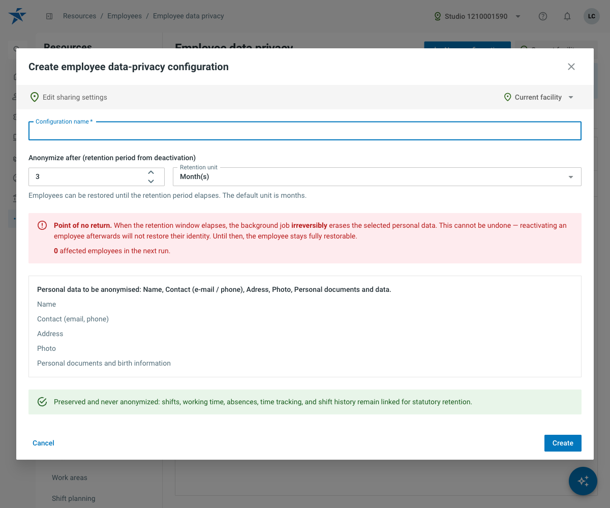 Dialog for editing an employee data privacy configuration with the retention period and the warning about irreversible erasure